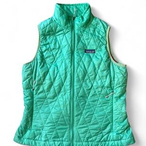 Patagonia women’s Primaloft Puffer Vest Aquarium Green Size M NWOT